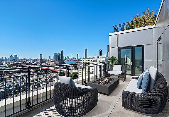 3rd image of 11-39 49th Ave Penthouse 3