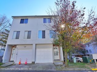 306 Ilyssa Way, Staten Island, NY 10312