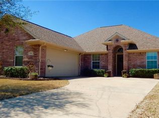 729 Branchwood Dr, Midlothian, TX 76065