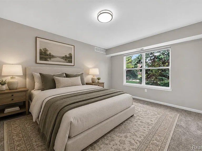 44393 Sunnyside Dr — Photo 16