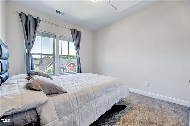 1008 Drayman Pl — Photo 25