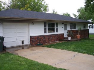 502 Virginia St, Farmington, MO 63640