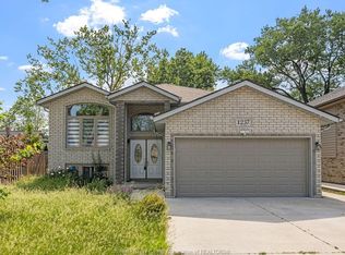 1237 Eastlawn Ave, Windsor, ON N8S 0A7