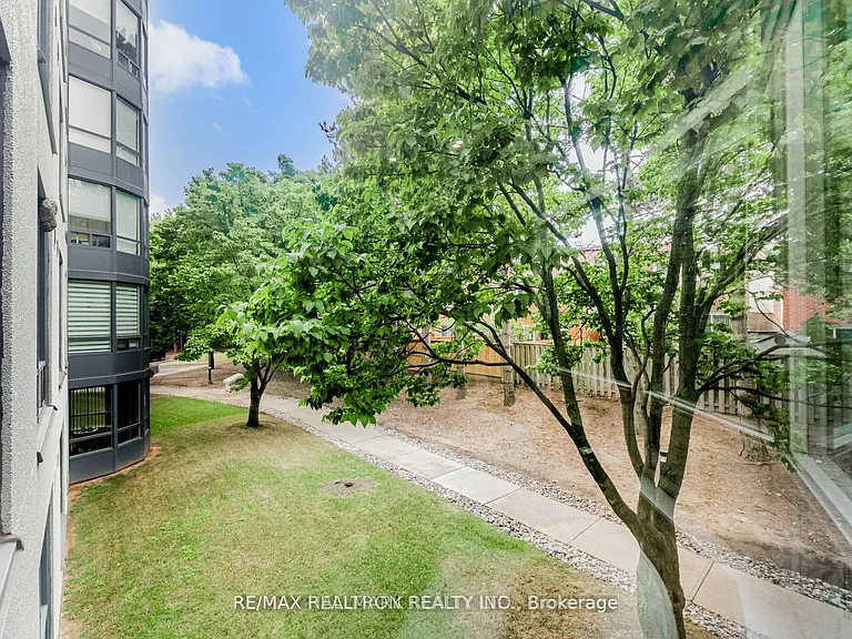 333 Clark Ave W #321 — Photo 24