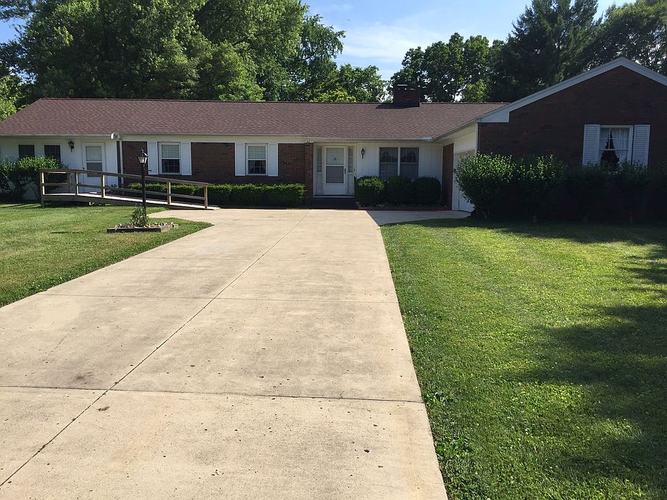 1st image of 62 Reo Dr