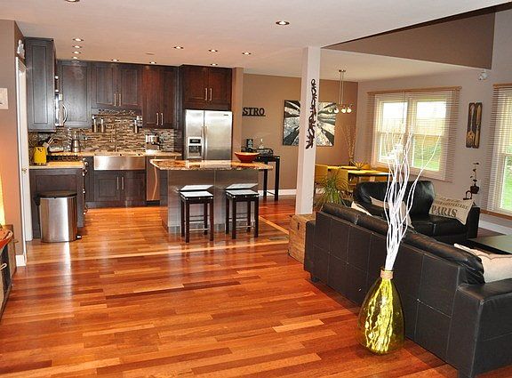 4th image of 880 Longboat Ln