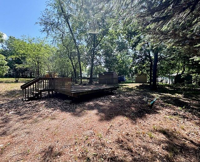 2nd image of 11/167 Woodhaven Dr E
