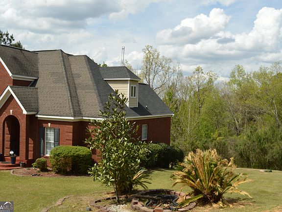5th image of 233 Brookwood Trl