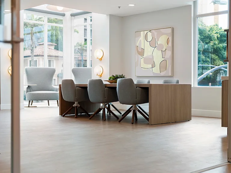 Vantage Pointe — Photo 17