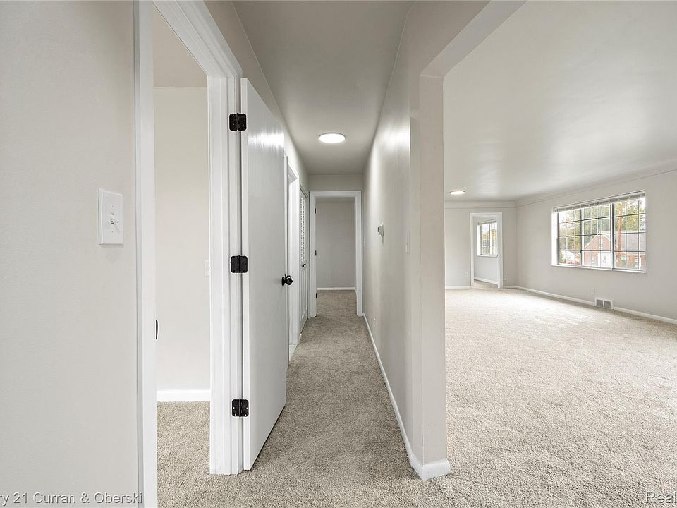 20100 Cushing St, photo 18
