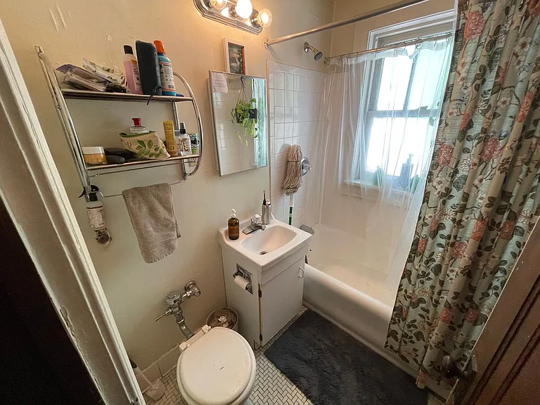 1805 E Park Pl — Photo 9