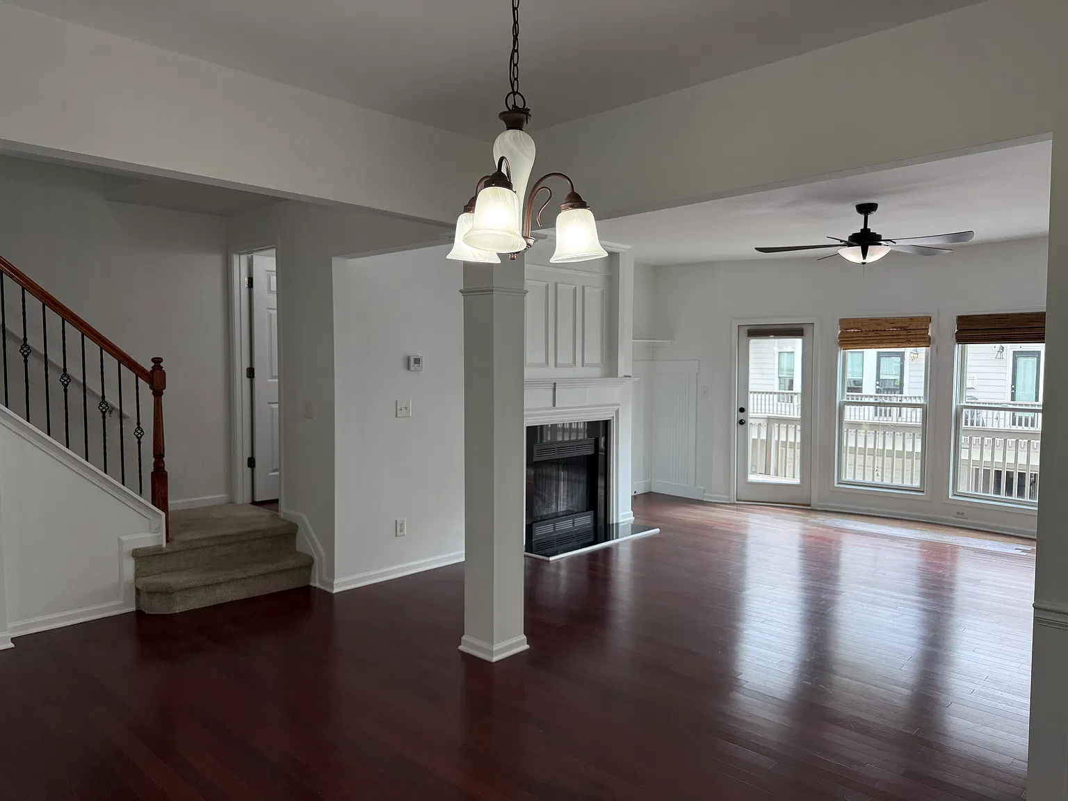 3939 Savannah Square St — Photo 4