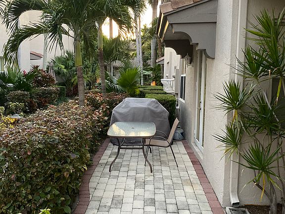 4th image of 1900 Oceanwalk Ln APT 118