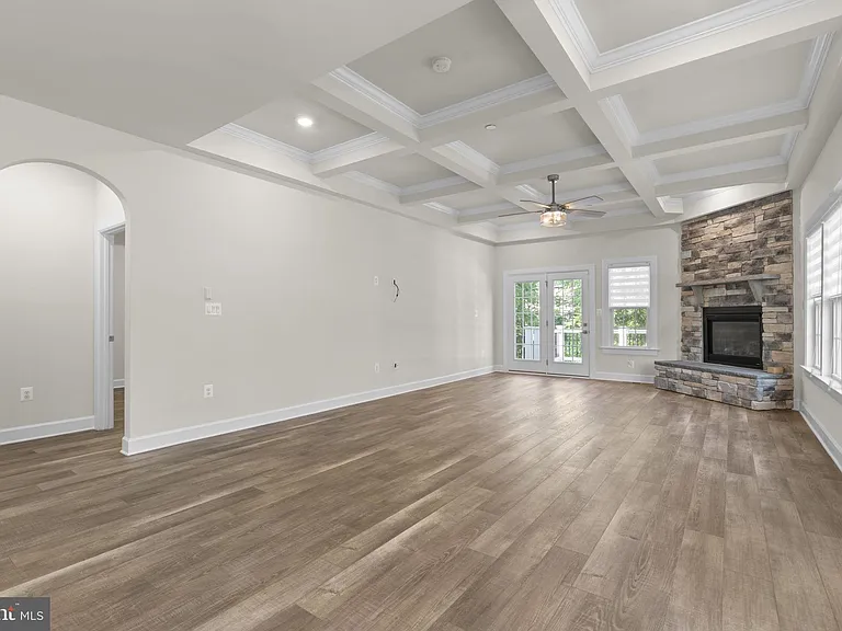 10513 Rossini Ln — Photo 3