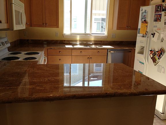 2nd image of 16131 NE 90th Way