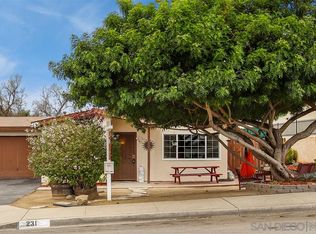 231 Hollenbeck Rd, San Marcos, CA 92069