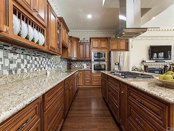 3rd image of 5037 N Marmol Dr