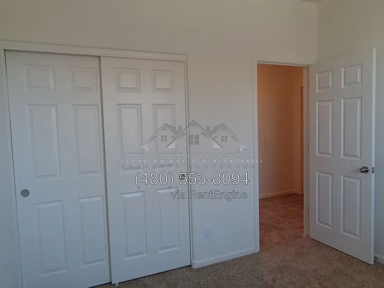 13004 W Fleetwood Ln — Photo 32