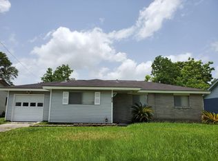 616 Bridal Wreath Ave, Orange, TX 77630