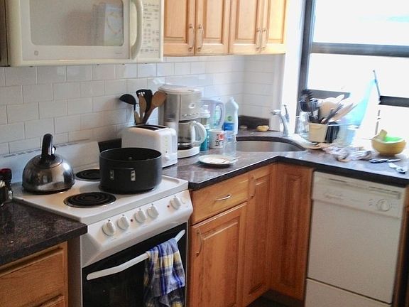 2nd image of 77 2nd Ave APT 4D