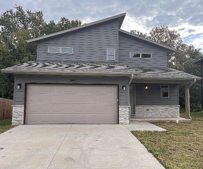 1st image of 2620 N Prospect Avenue