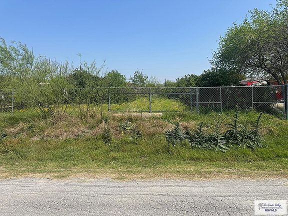 3rd image of 4075 S Browne Ave