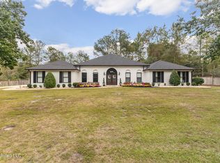 49 Canebrake Blvd, Hattiesburg, MS 39402