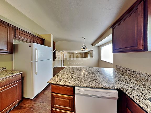 3rd image of 8319 S Helenic Ct