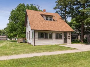 521 Spring St, Grinnell, IA 50112