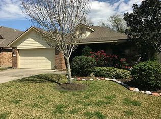 8112 Lost Ln, Dickinson, TX 77539