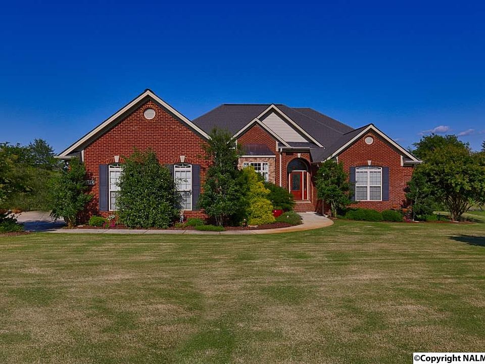 1st image of 115 Grace Branch Dr