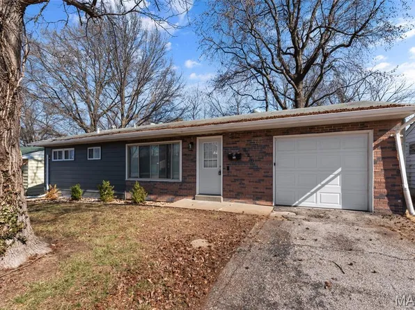 10132 Dellridge Ln, Saint Louis, MO 63136