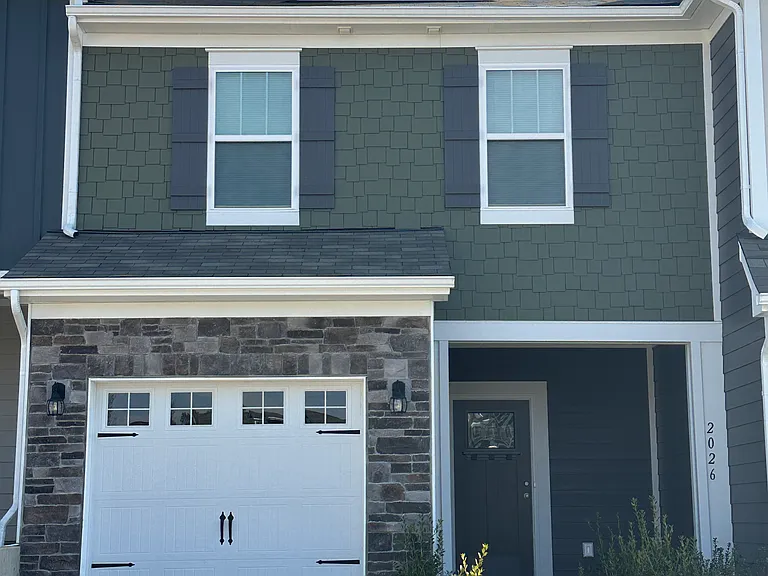 2026 Highland Park Dr — Photo 1