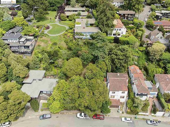 2nd image of 0 Le Roy Ave