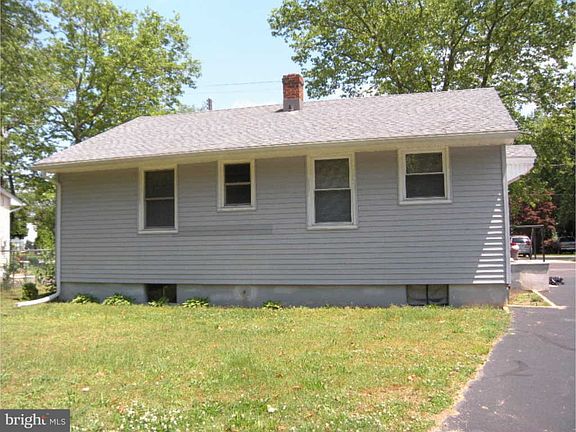 4th image of 534 N 2nd St