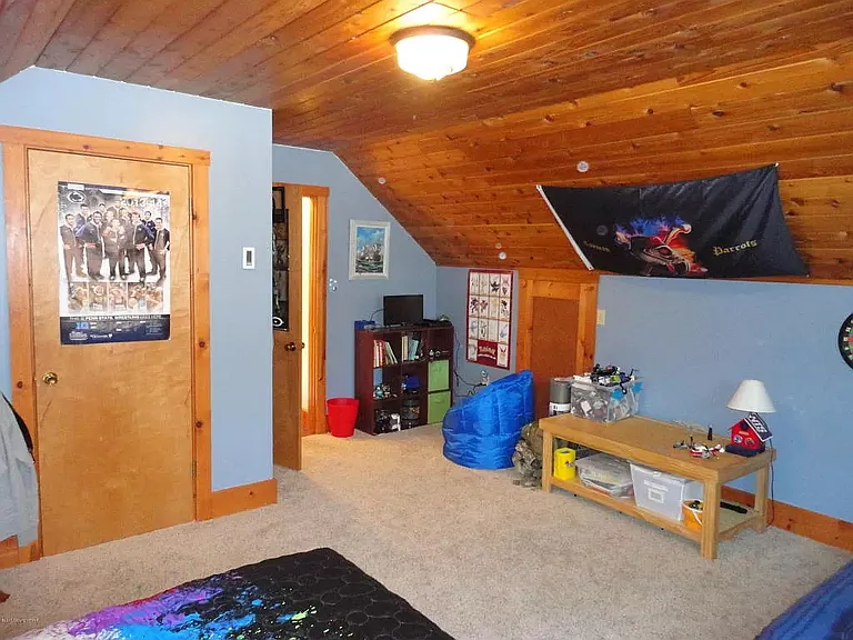 Rustic Ct — Photo 21