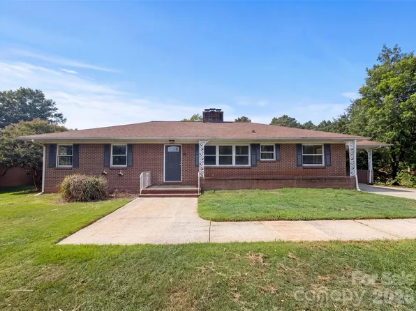 411 Roy Eaker Rd, Cherryville, NC 28021
