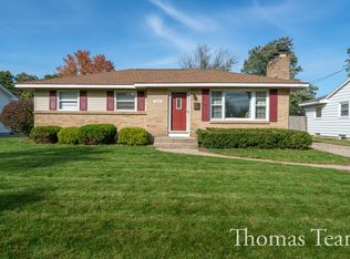 855 42nd St SW, Wyoming, MI 49509