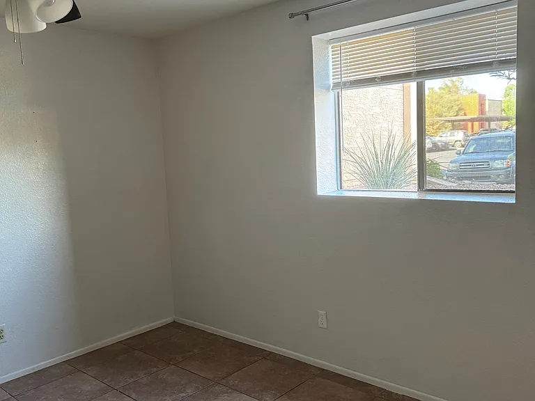 1340 N Recker Rd #125 — Photo 7