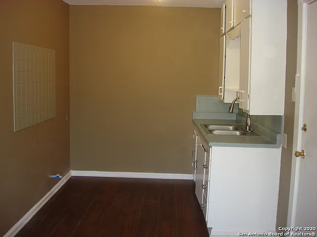 814 Prado St — Photo 5