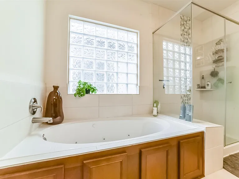 1517 Miles Oaks Pl — Photo 25