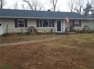 13 Lynwood Dr, Washington, IN 47501