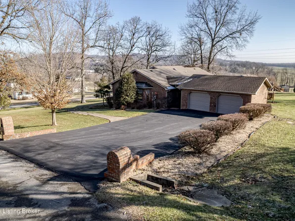 84 Timberleaf Dr, Horse Cave, KY 42749