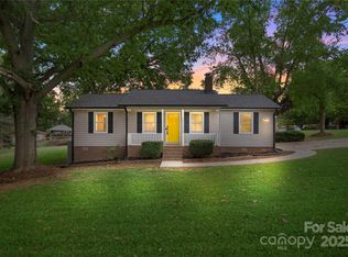 2302 Old Hickory Grove Rd, Mount Holly, NC 28120