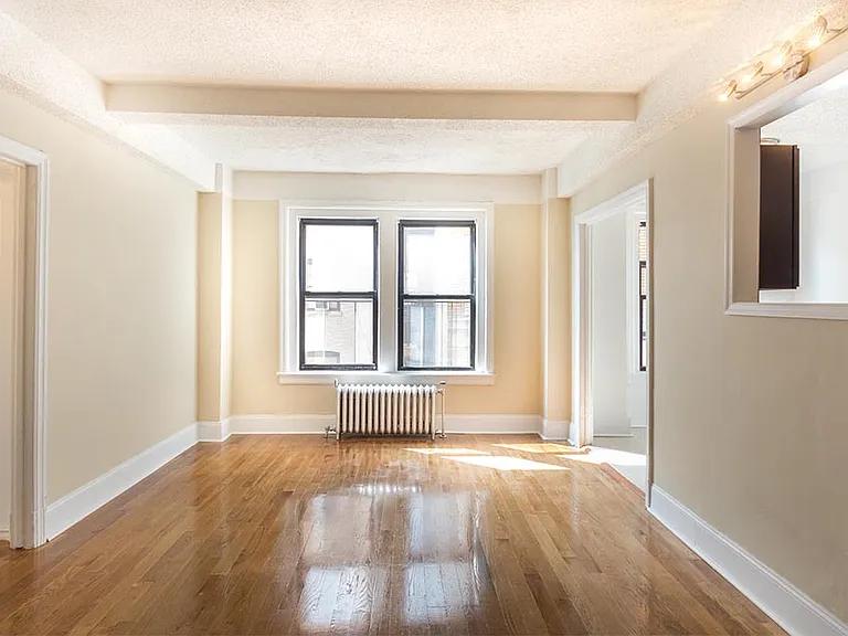 120 South Harrison — Photo 3