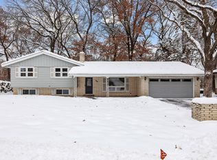 1490 3rd St NW, New Brighton, MN 55112