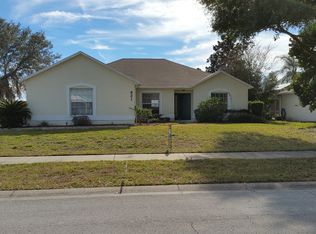 421 Oakpoint Cir, Davenport, FL 33837