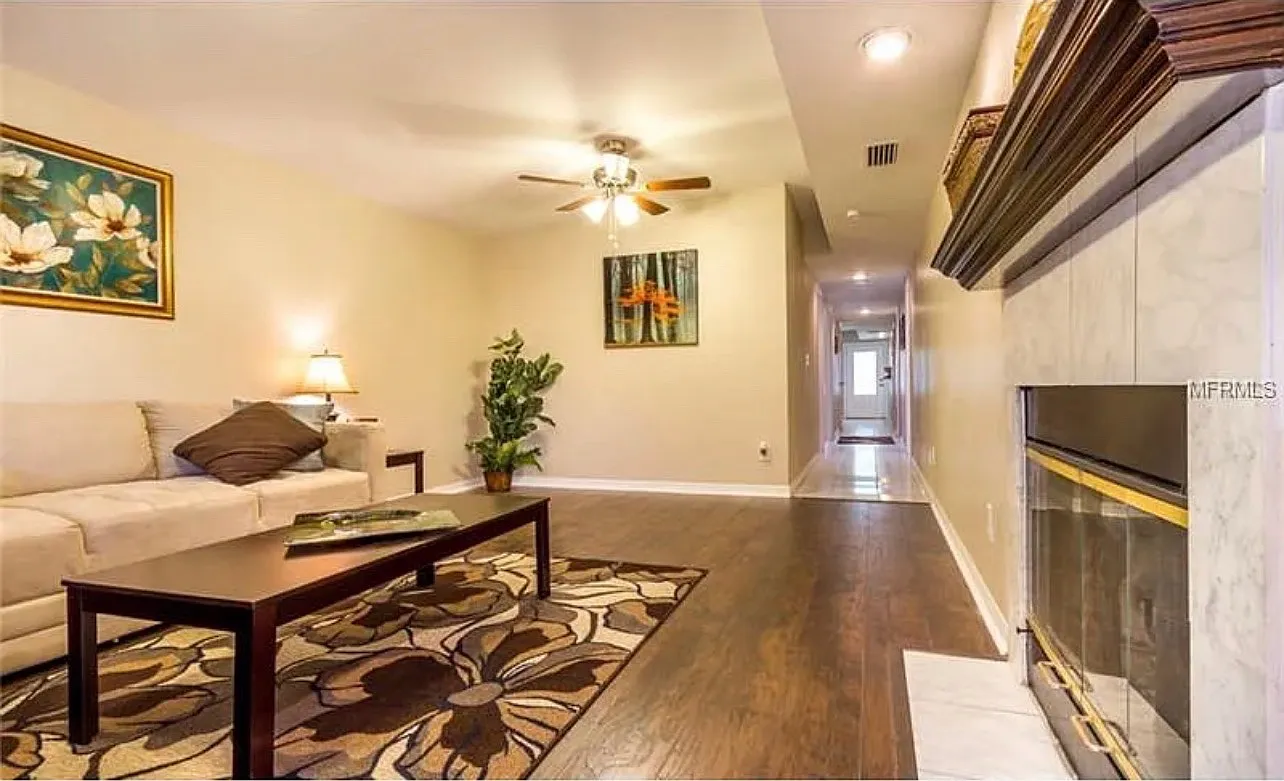 3 bed, 1429 sqft, $2,600 — Photo 4