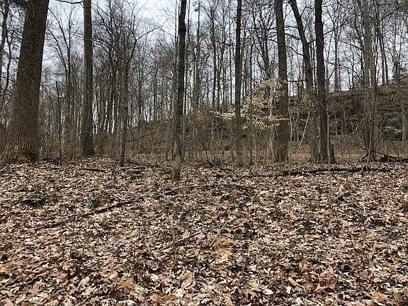 2nd image of 528 Grayson Ln