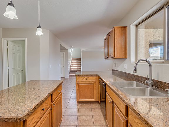 4th image of 2293 W San Tan Hills Dr